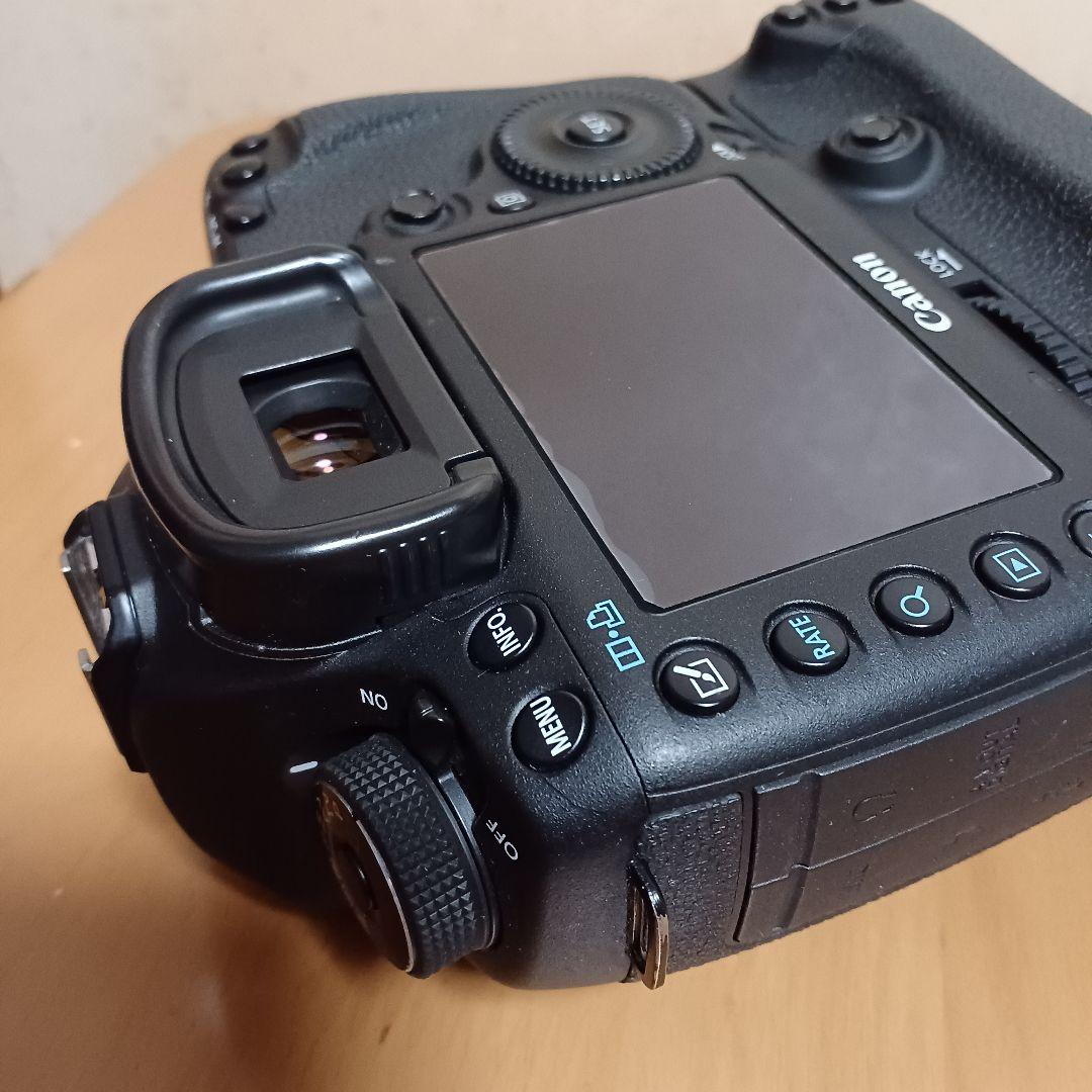 Canon EOS 5D Mark III 純正グリップBG-E11付き