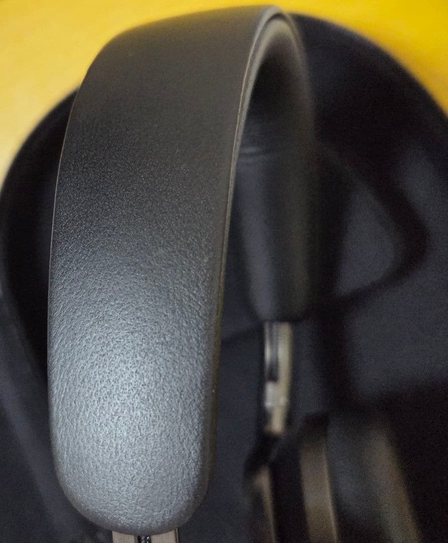 Bowers & Wilkins Px8 ワイヤレスヘッドフォン