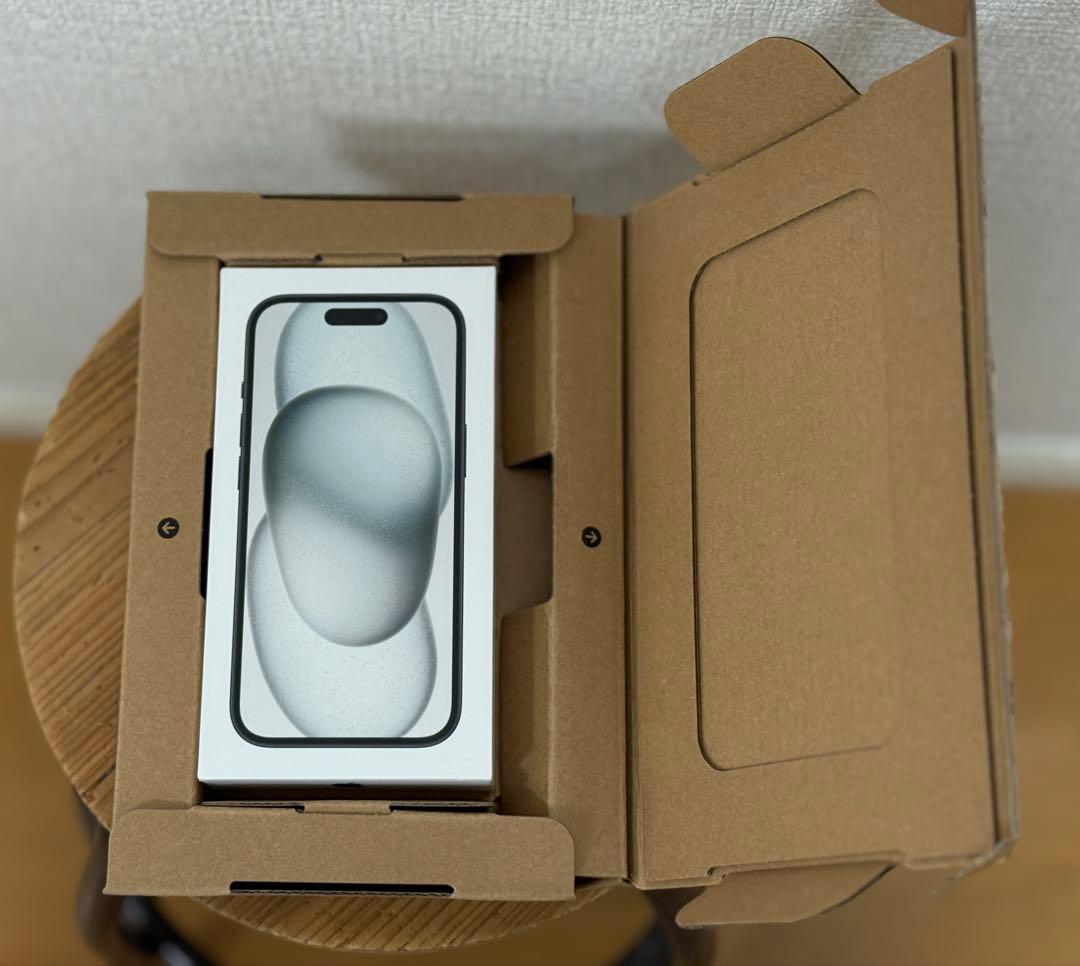 Apple iPhone 15 ブラック 128GB 初期化済み