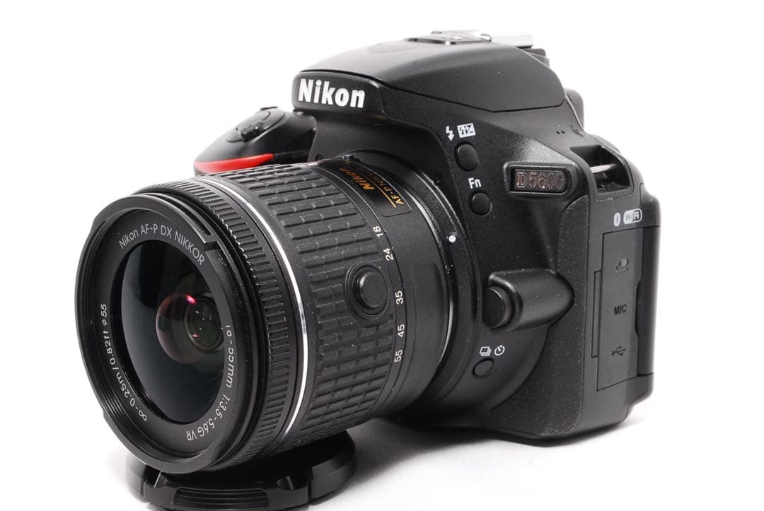 ショット数5710◆Nikon D5600◆一眼レフカメラ◆WiFiで楽々転送◆