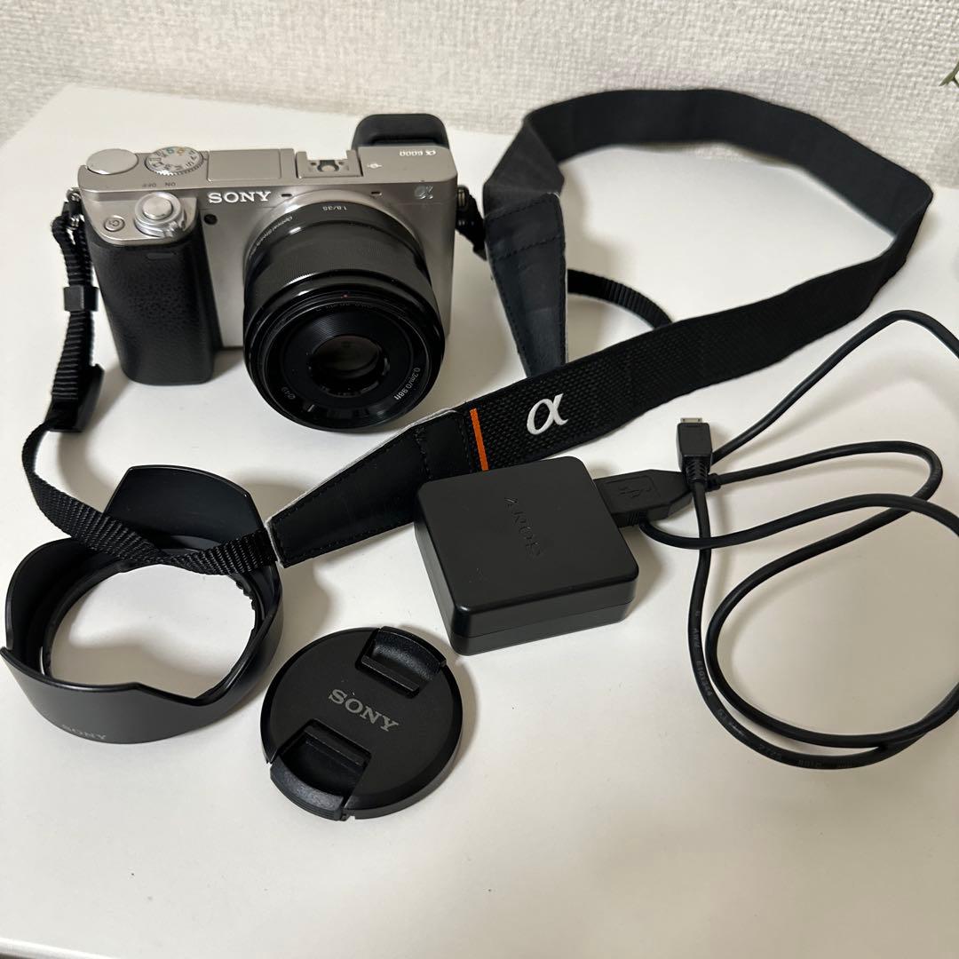 SONYミラーレス一眼 α6000 / 単焦点 E 35mm F1.8 OSS