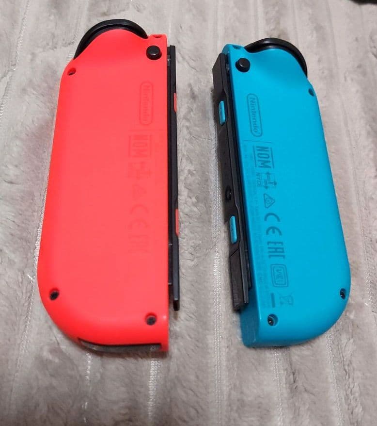 特価品　Nintendo Switch 本体 青/赤 Joy-Con付き