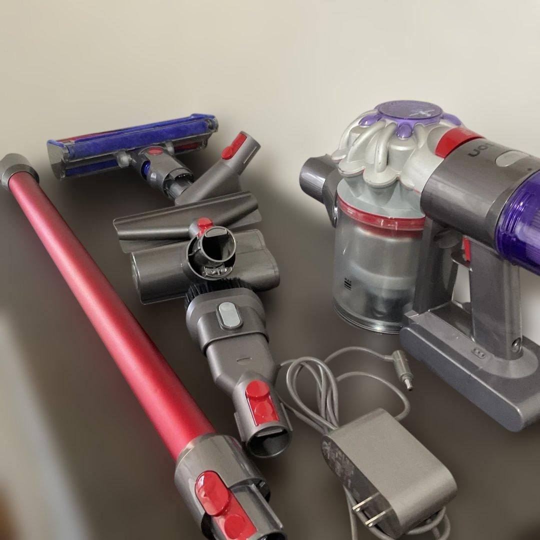 31.『特価』分解洗浄済み　ダイソンDyson V8　SV10 sv25