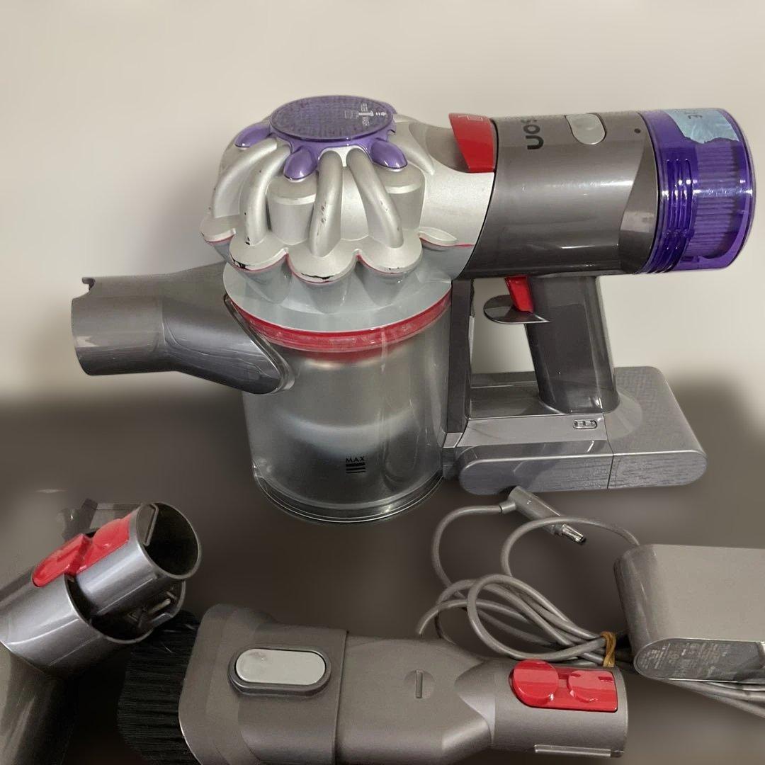 31.『特価』分解洗浄済み　ダイソンDyson V8　SV10 sv25