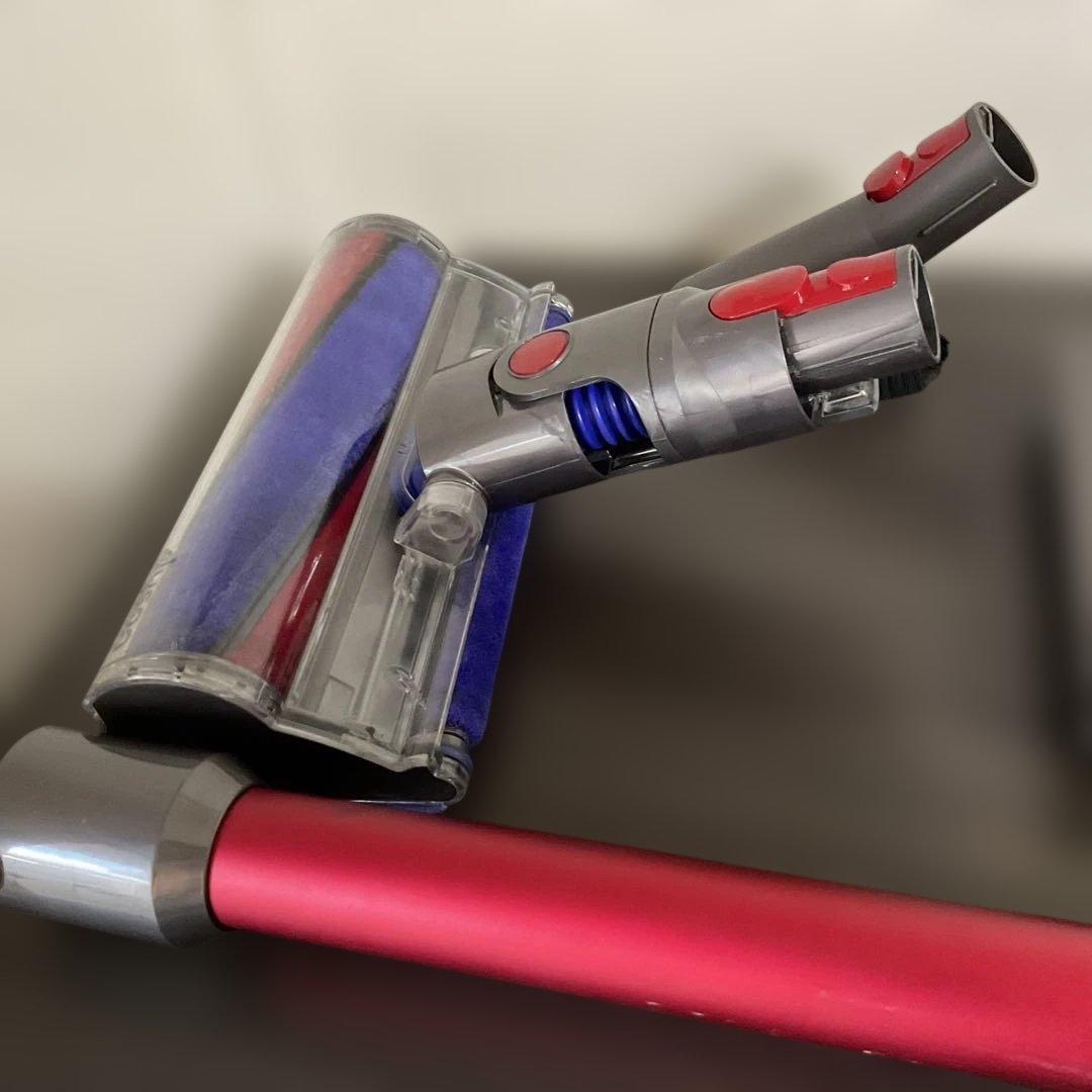 31.『特価』分解洗浄済み　ダイソンDyson V8　SV10 sv25