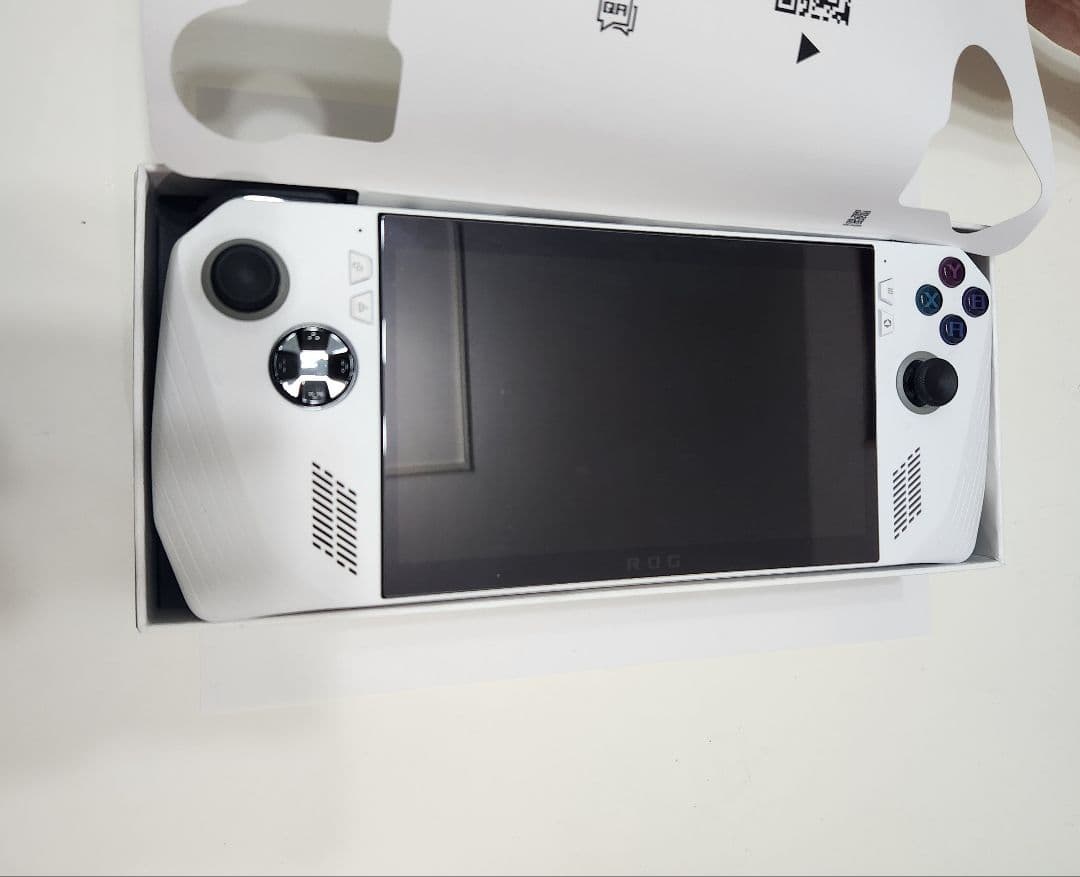 ASUS ROG ALLY　RC71L Z1