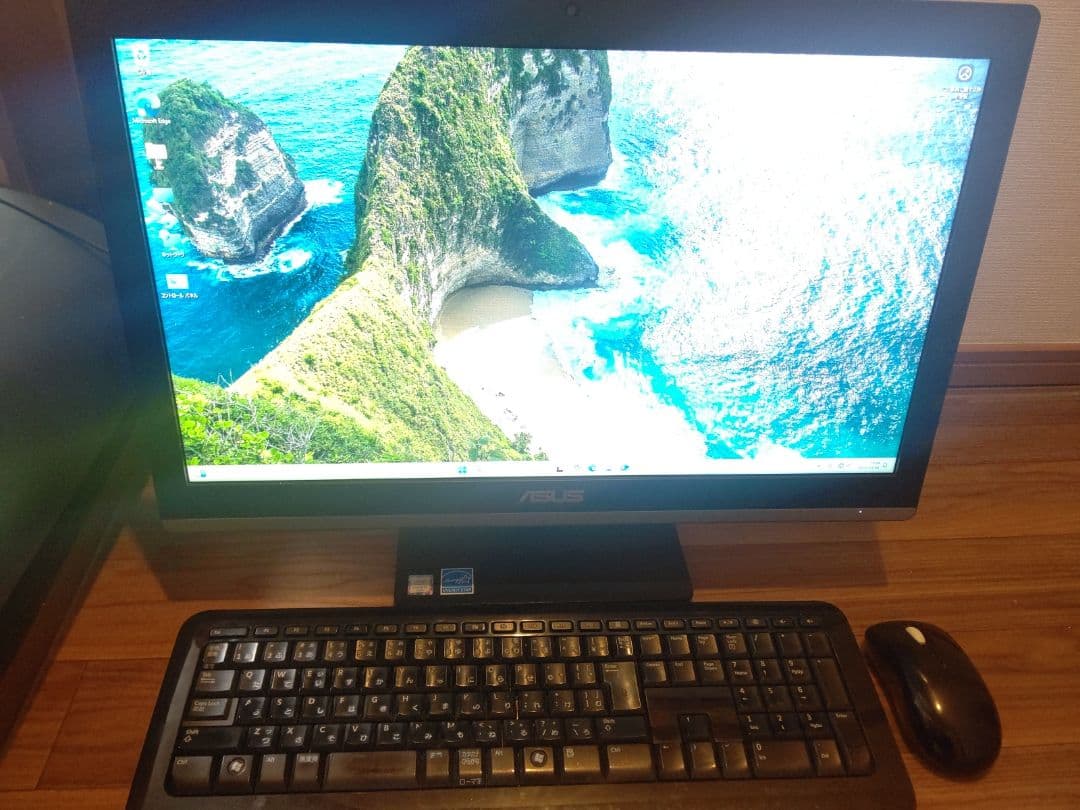 ASUS Core i5 メモリ8GB SSD240GB 一体型PC