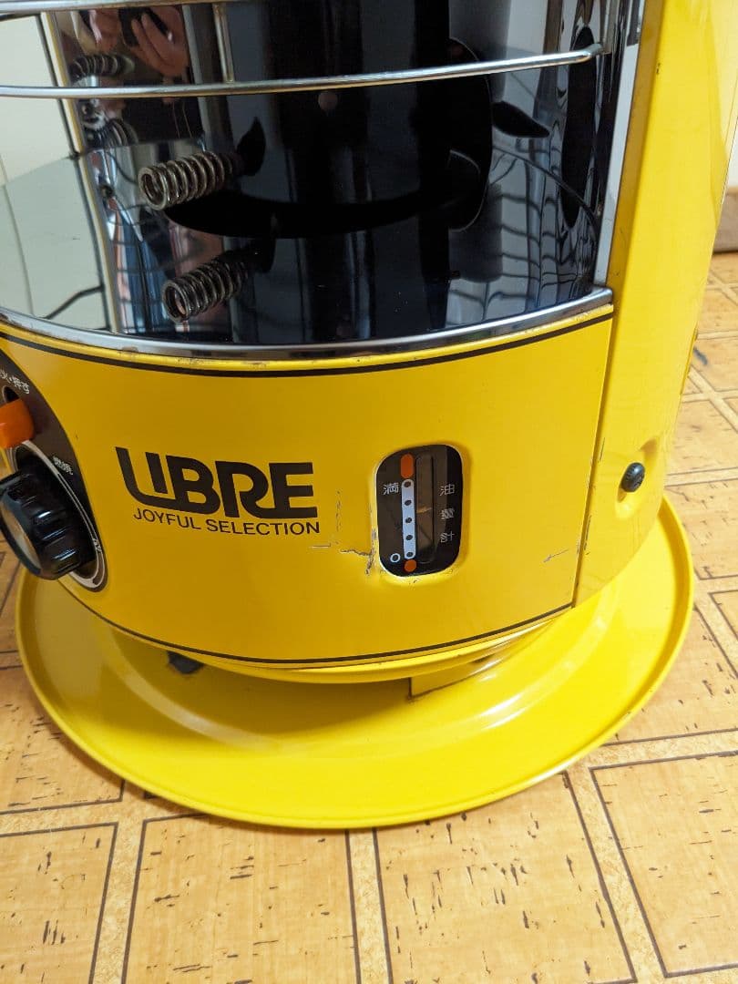 シャープ.HSR-23E石油ストーブ、昭和レトロ。