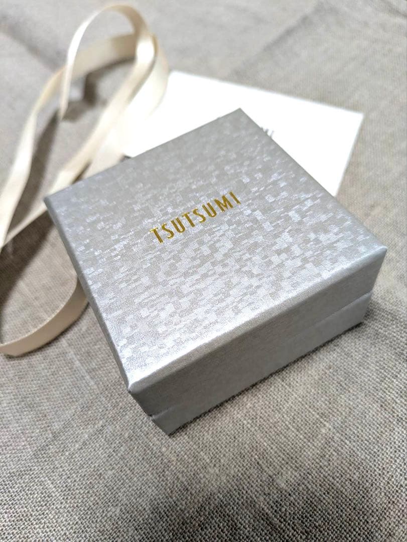 K10 YG ピアス　新品未使用