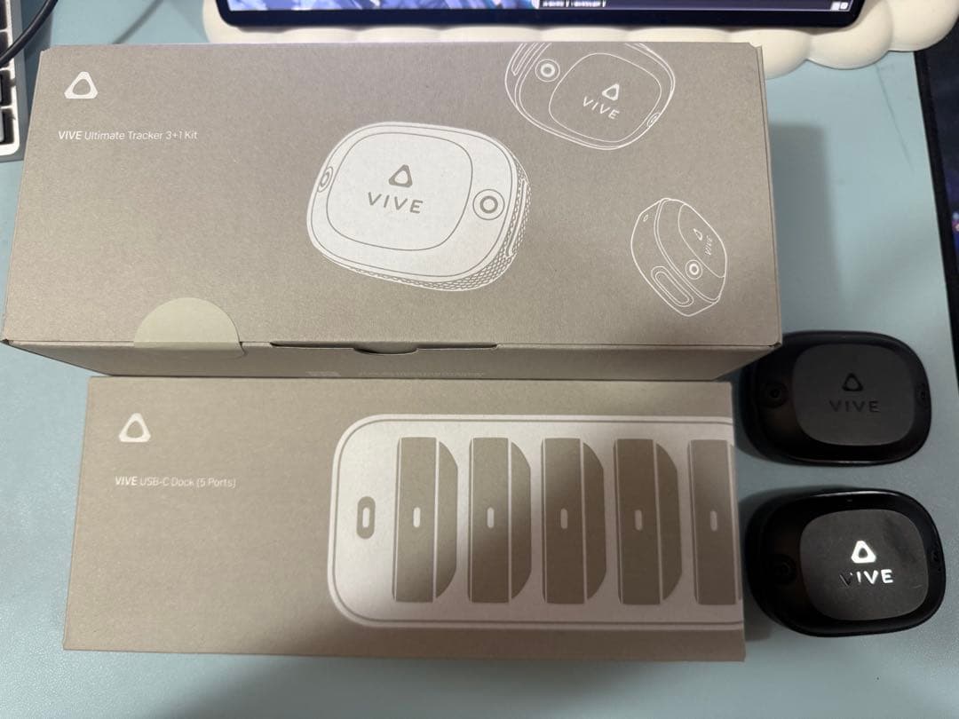 VIVE ultimate tracker 3個セット+ドック+使用済2個セット