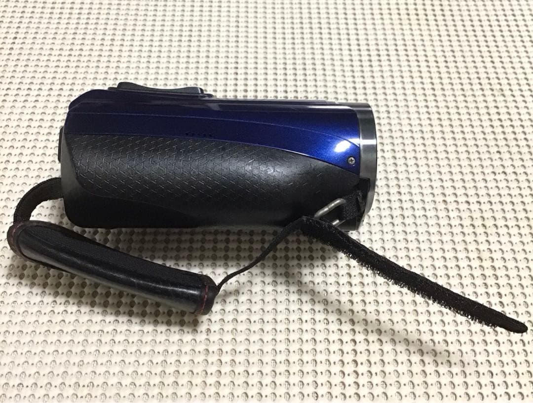 JVC ビデオカメラ　GZ-R70-A