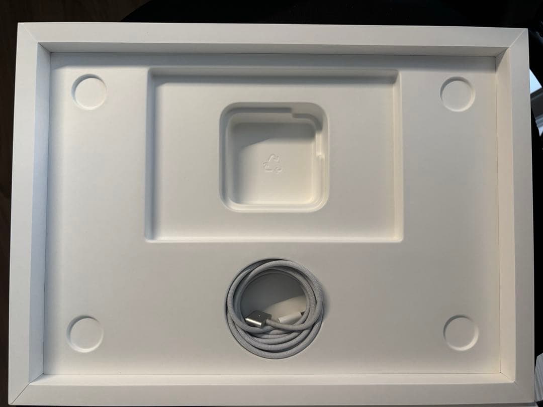 MacBook Pro M1Pro 14インチ 16G/512Gスペースグレイ