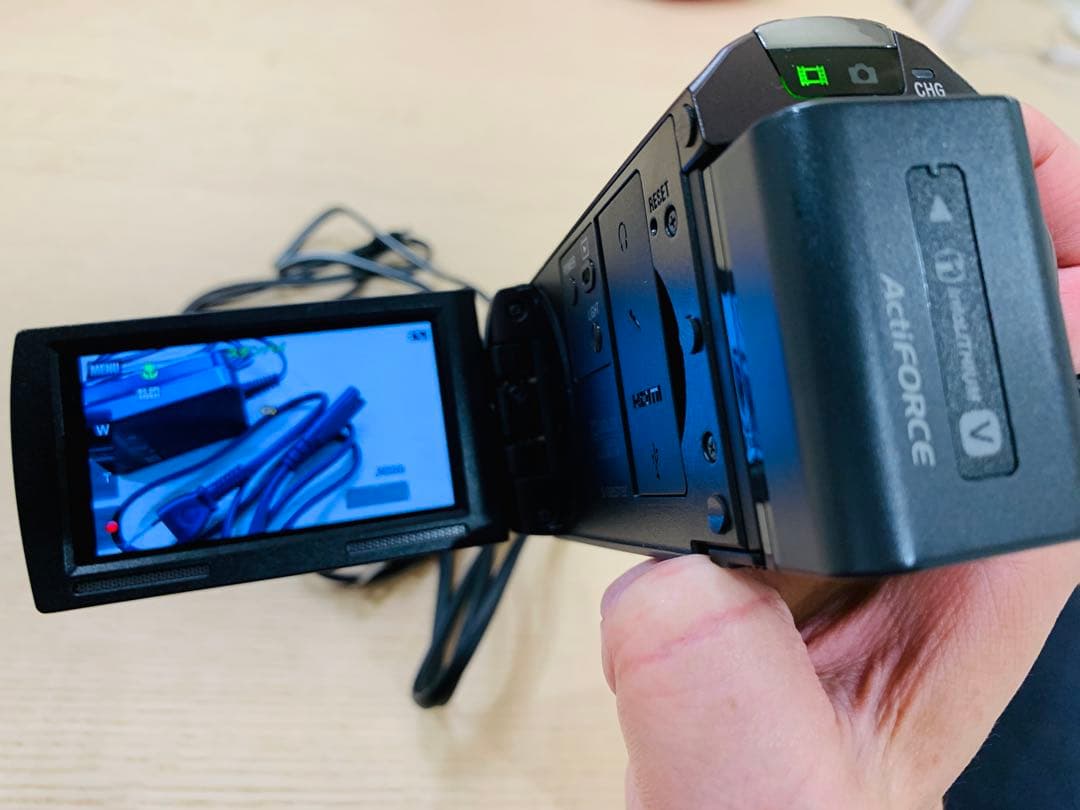 ビデオカメラ SONY HDR-CX590