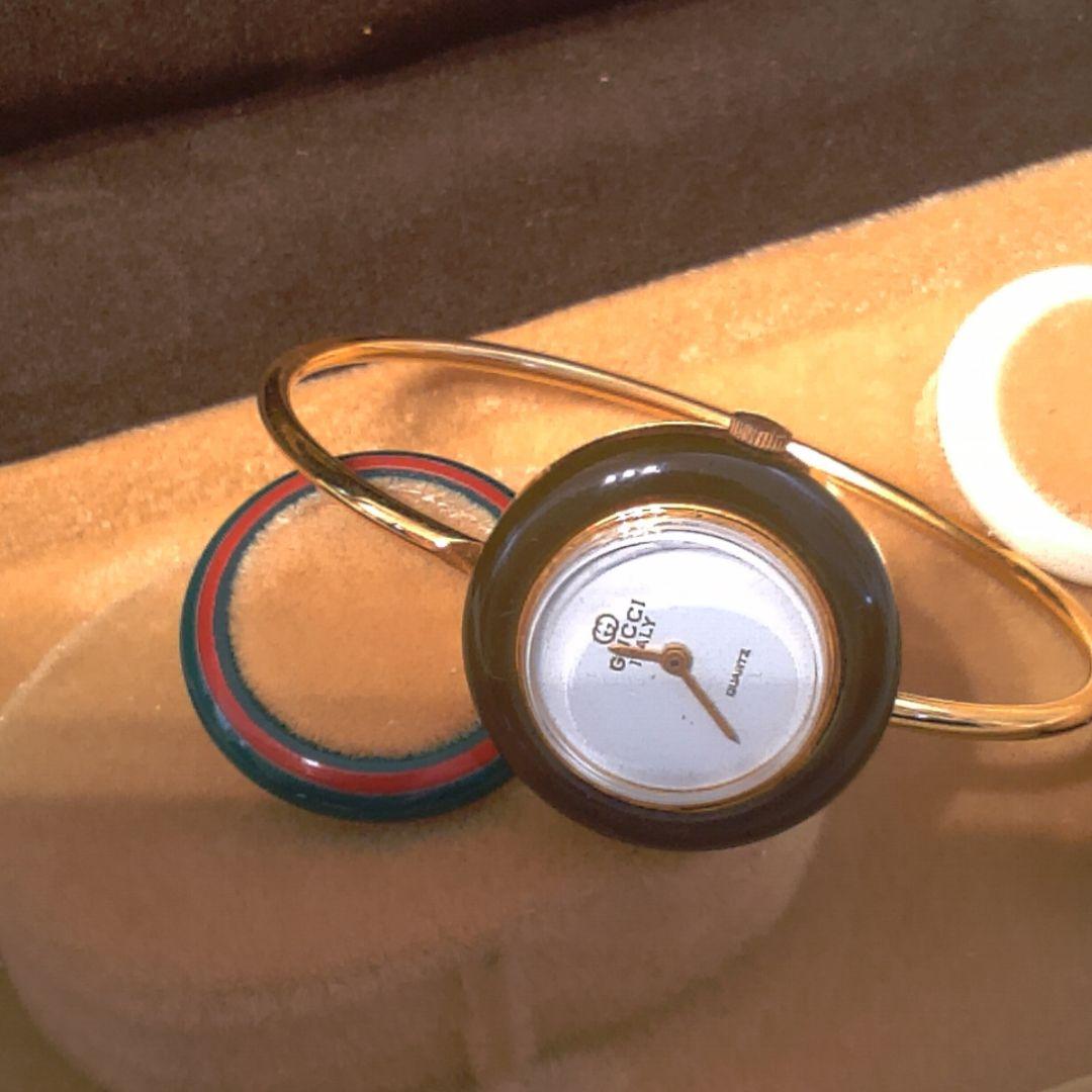 a92 GUCCI チェンジベゼル バングルウォッチ アナログ腕時計