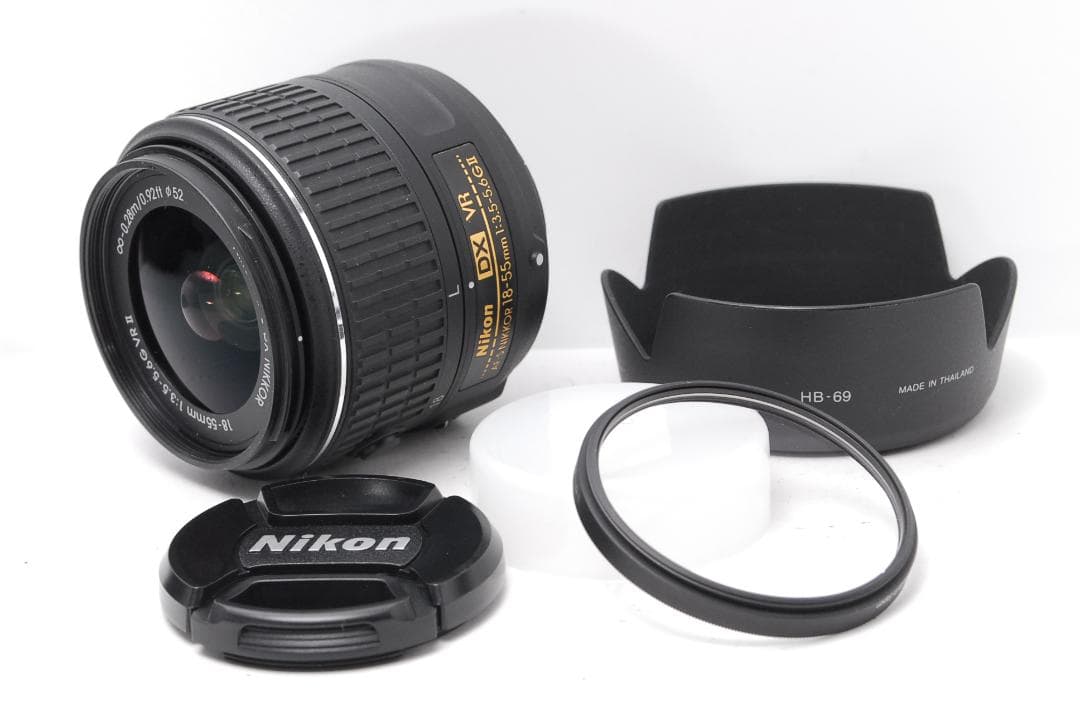 【使用感少なめで新品級ショット数】Nikon D3300　スマホ転送　動画OK