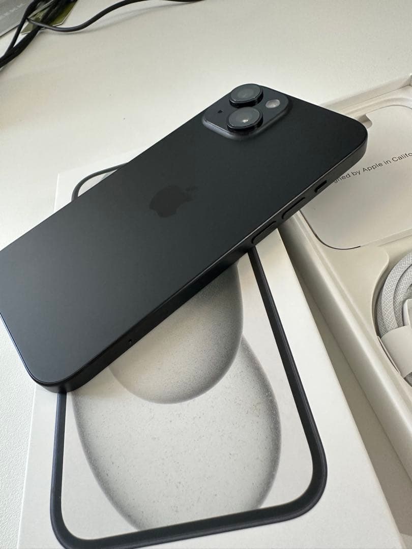 【Sランク品】Apple国内版 【SIMフリー】 iPhone 15 128GB