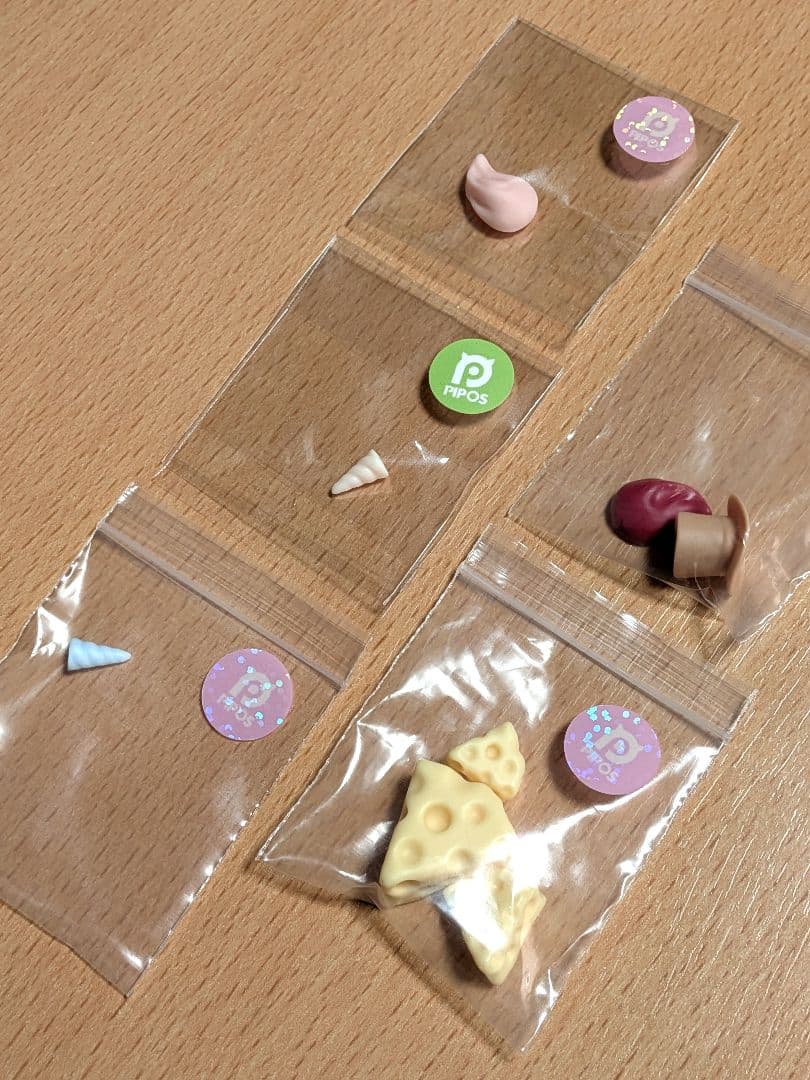 PIPOS 4Chi2x カモノハシ&チェシャ猫 限定版 おまけ付き