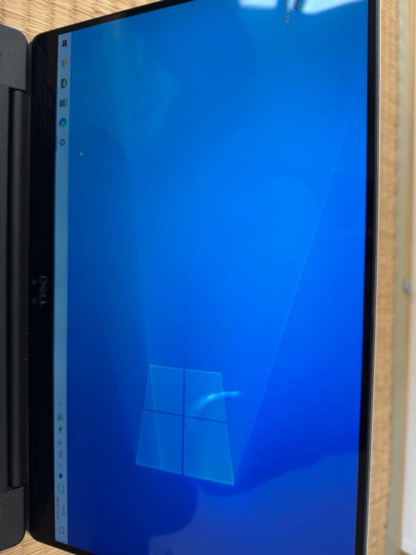 Dell ノートパソコン　xps 9370 4k タッチパネル