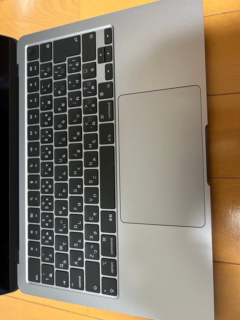 MacBook本体　M2 13インチ　2022年モデル