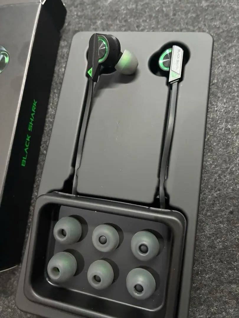 Black Shark4別売イヤホン付　原神プレイにXiaomi Android