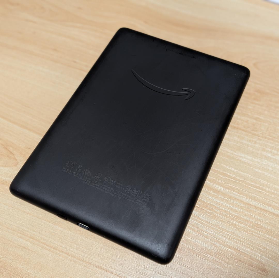 Kindle Paperwhite (第11世代) 8GB 6.8インチ広告あり