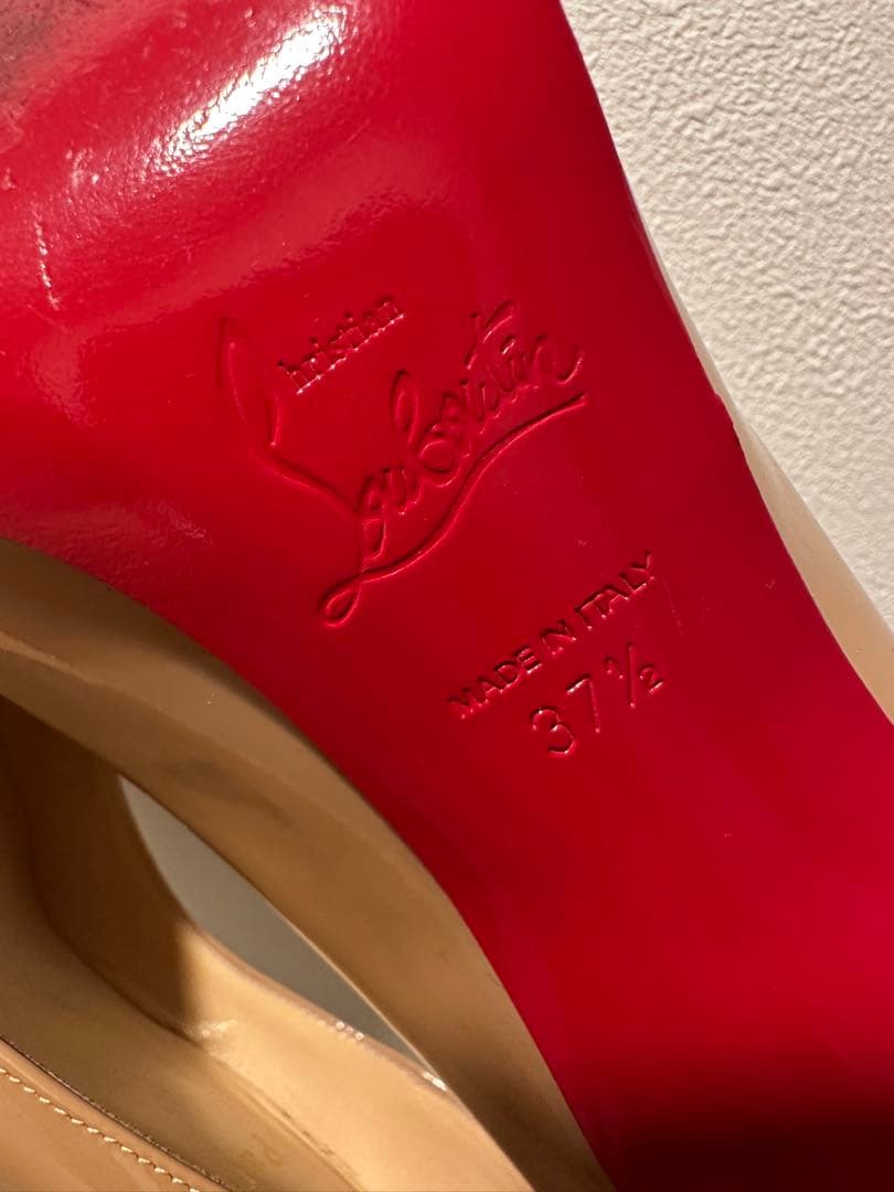 Christian Louboutin ベージュ ハイヒール 37/5