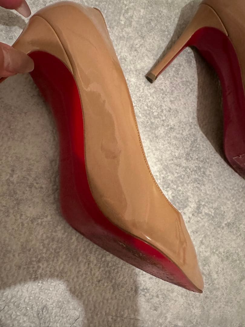 Christian Louboutin ベージュ ハイヒール 37/5