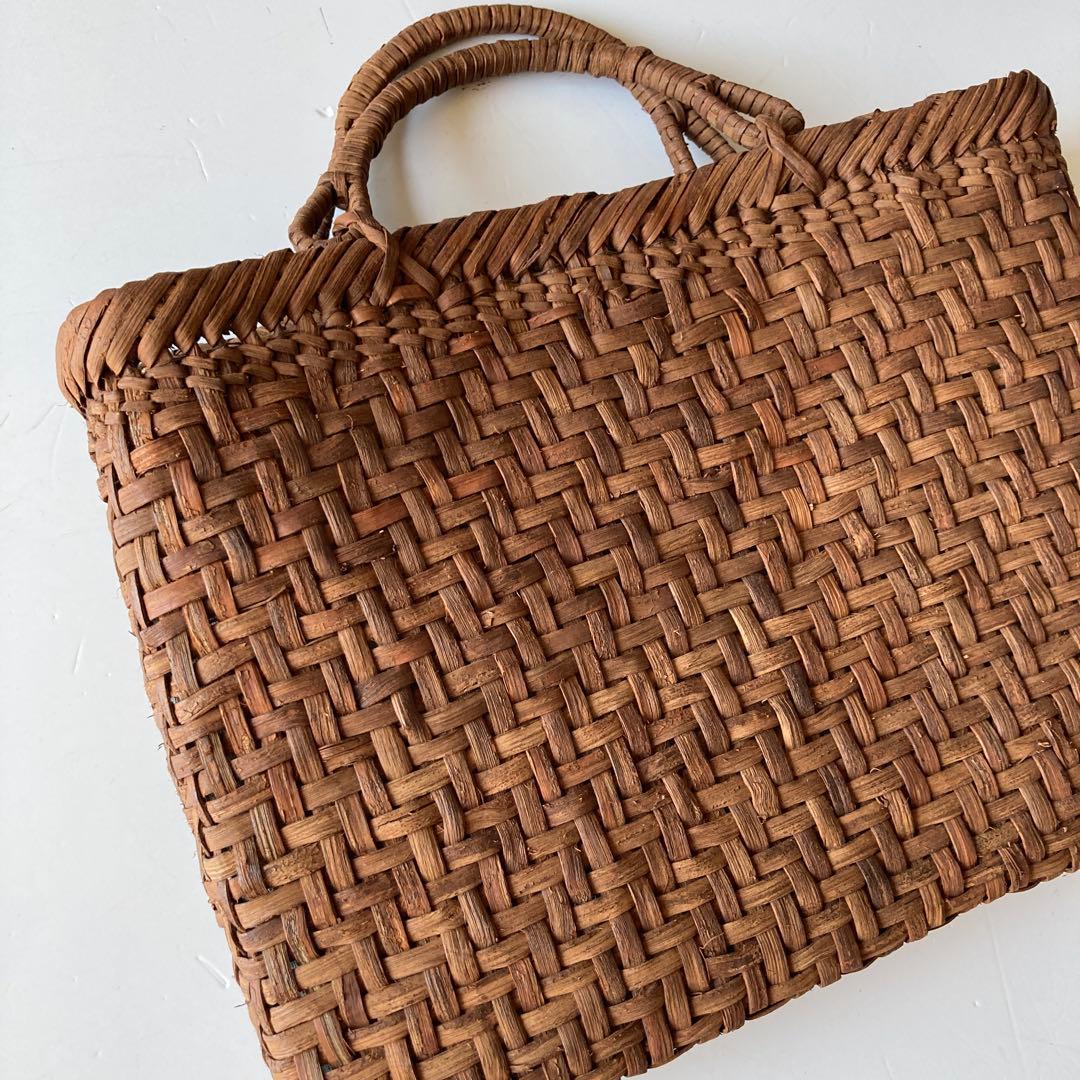 国産山葡萄　手作り　かごバッグ　網代編み　ファスナー内布付