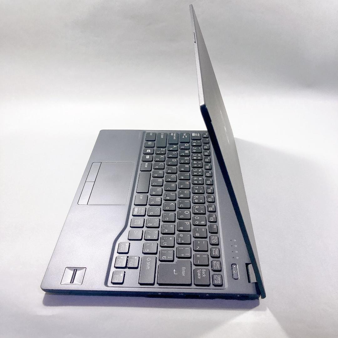 w122✨美品/超軽量 /爆速 SSD新品/Office付✨すぐ使えるノートPC