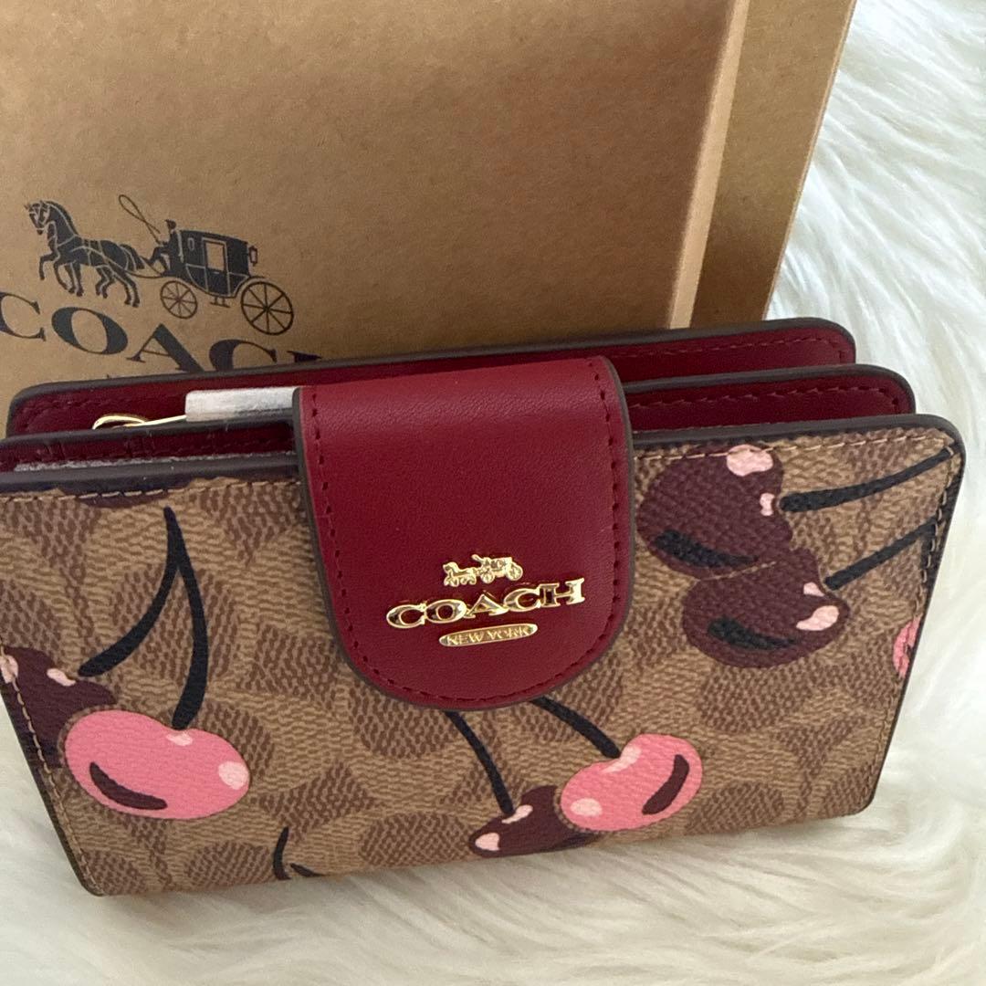 COACH チェリー柄 二つ折り財布