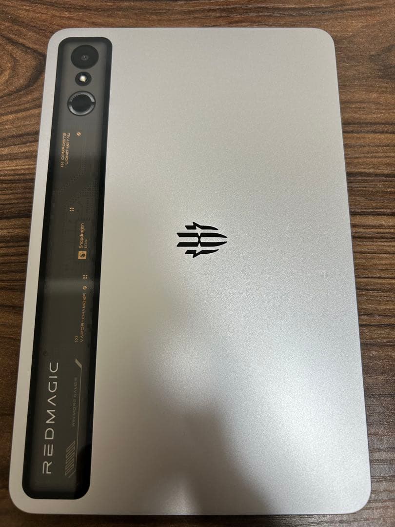 Redmagic Astra シルバー