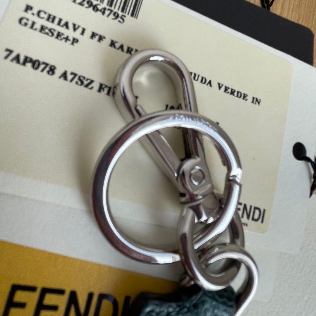 極美品　FENDI フェンディ　スクエアFF 　キーホルダー　ダークグリーン