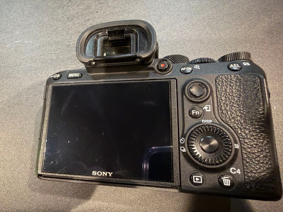 SONY α7III（ILCE-7M3) ボディ シャッター回数27,397回