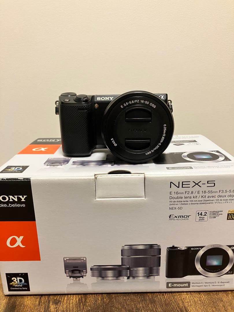 SONY NEX-5 E 18-55mm レンズ付き