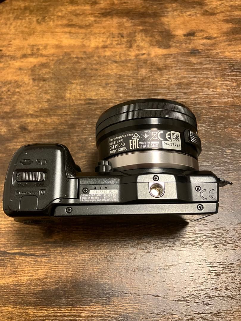 SONY NEX-5 E 18-55mm レンズ付き