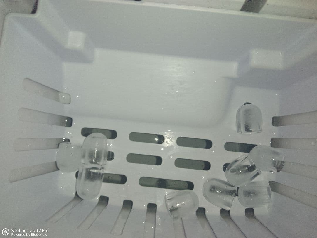 家庭用 高速製氷機 VERSOS VS-ICE05 コンパクト 時短 製氷器