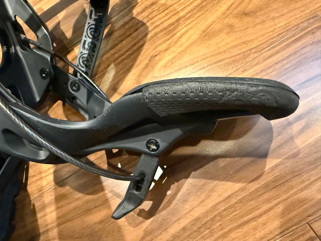 FLOW OMNI スノーボードビンディング