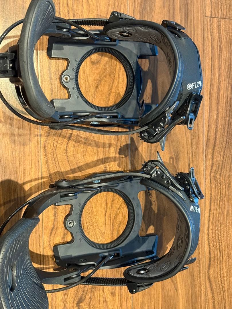 FLOW OMNI スノーボードビンディング