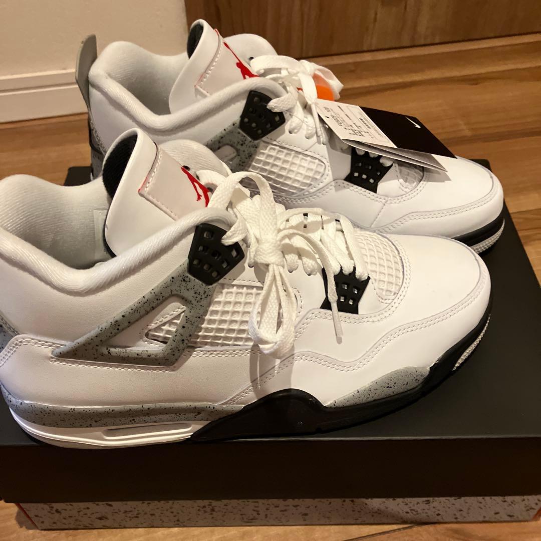 NIKE Air Jordan 4 ホワイトセメント2025 27.5