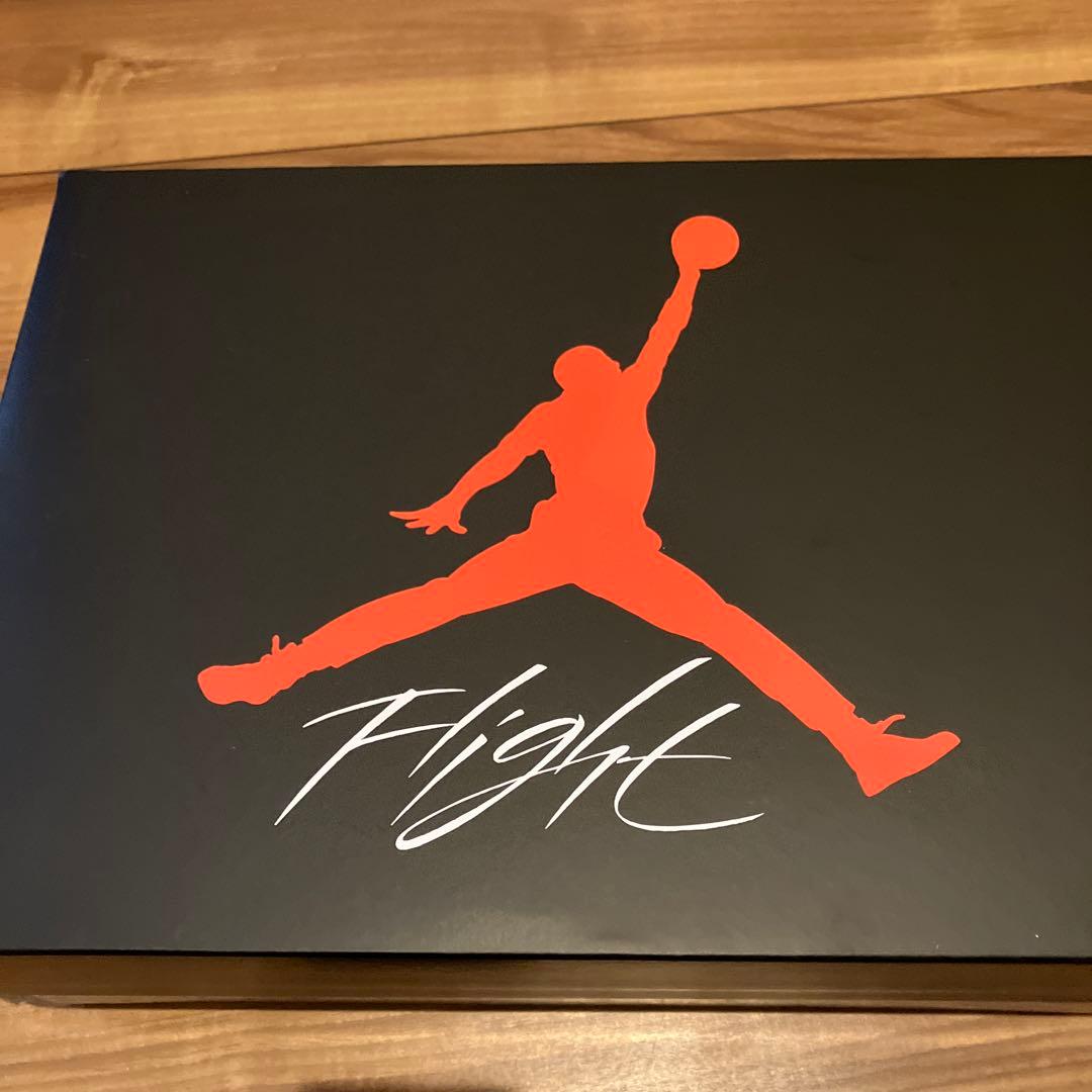 NIKE Air Jordan 4 ホワイトセメント2025 27.5