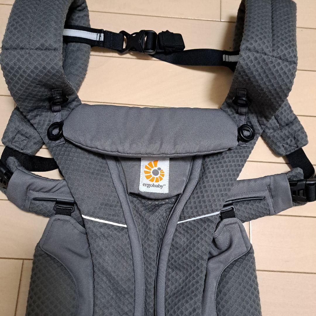 エルゴベビーオムニブリーズ 抱っこ紐グラファイトグレー ヘッドサポートおまけ付き