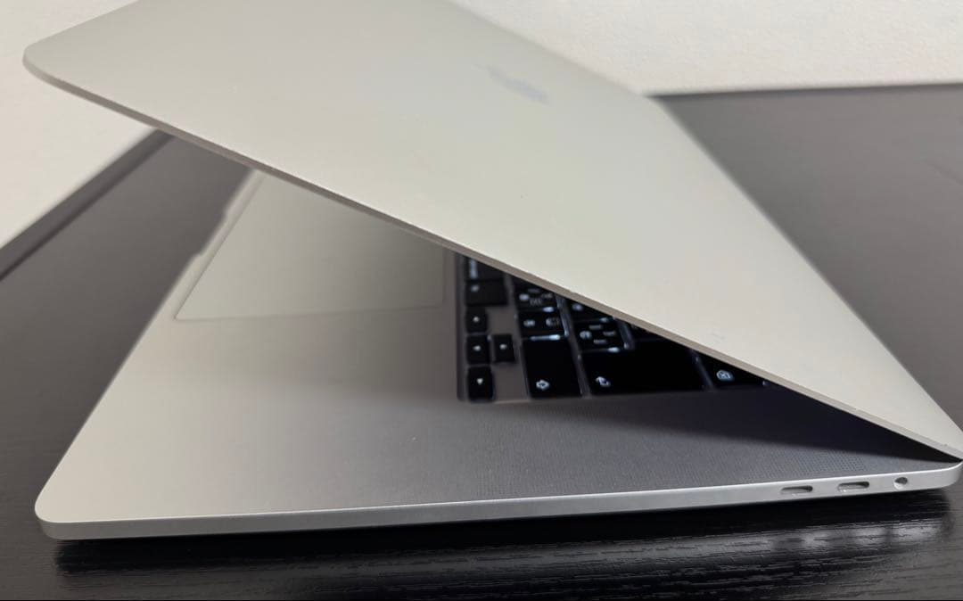 MacBook Pro16 i9 512GB 充放電58 バッテリー92%