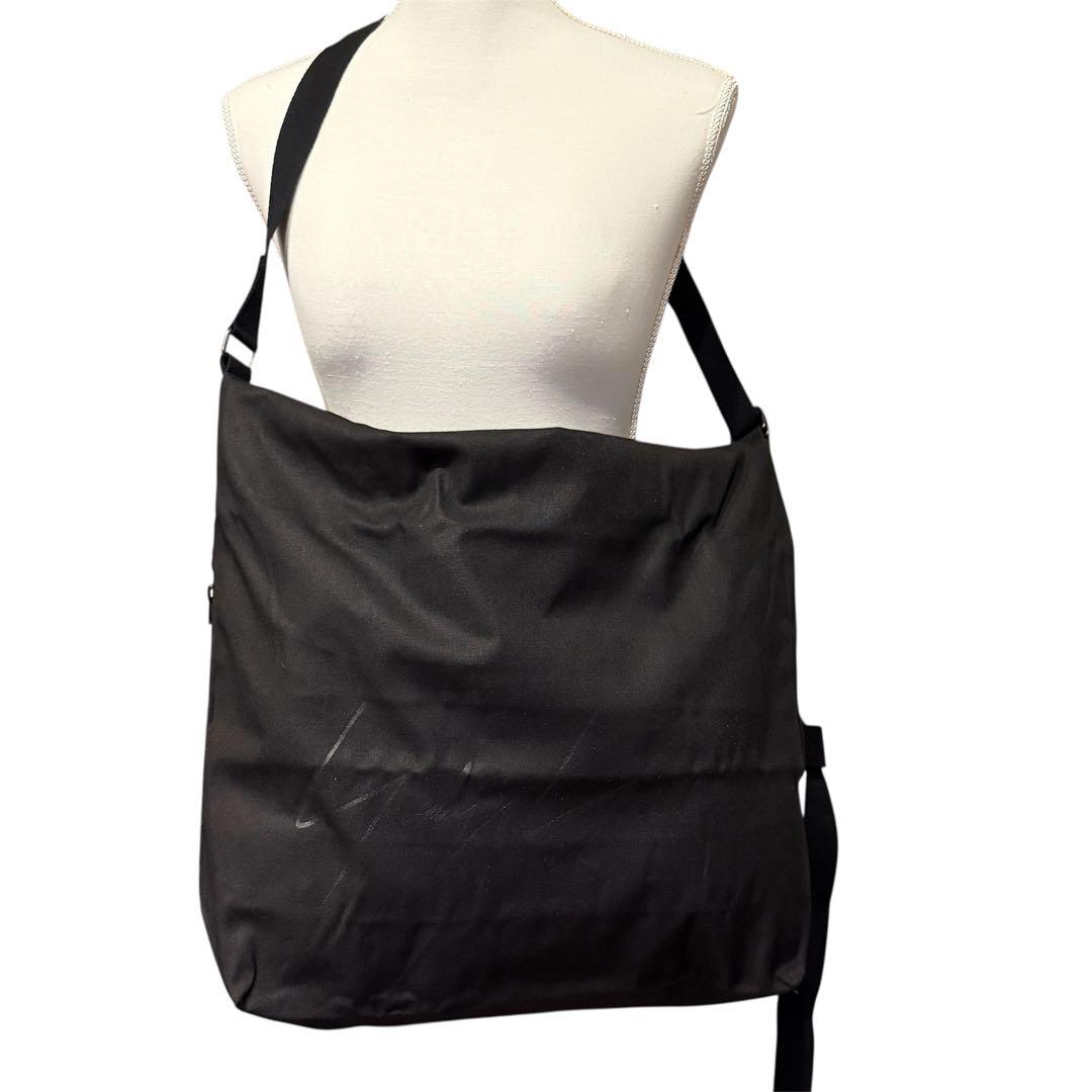 新品 ヨウジヤマモト 青山本店限定 ノベルティ ロゴショルダーバック