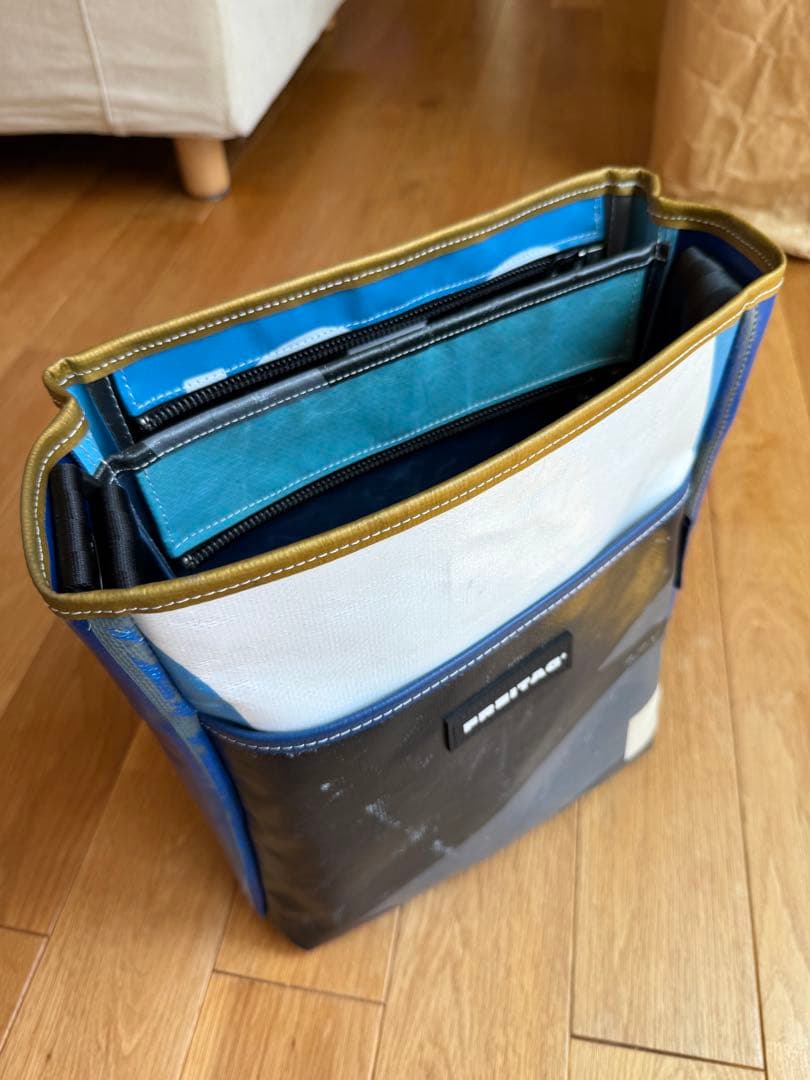 コムデギャルソン×フライターグ　ショルダーバッグ