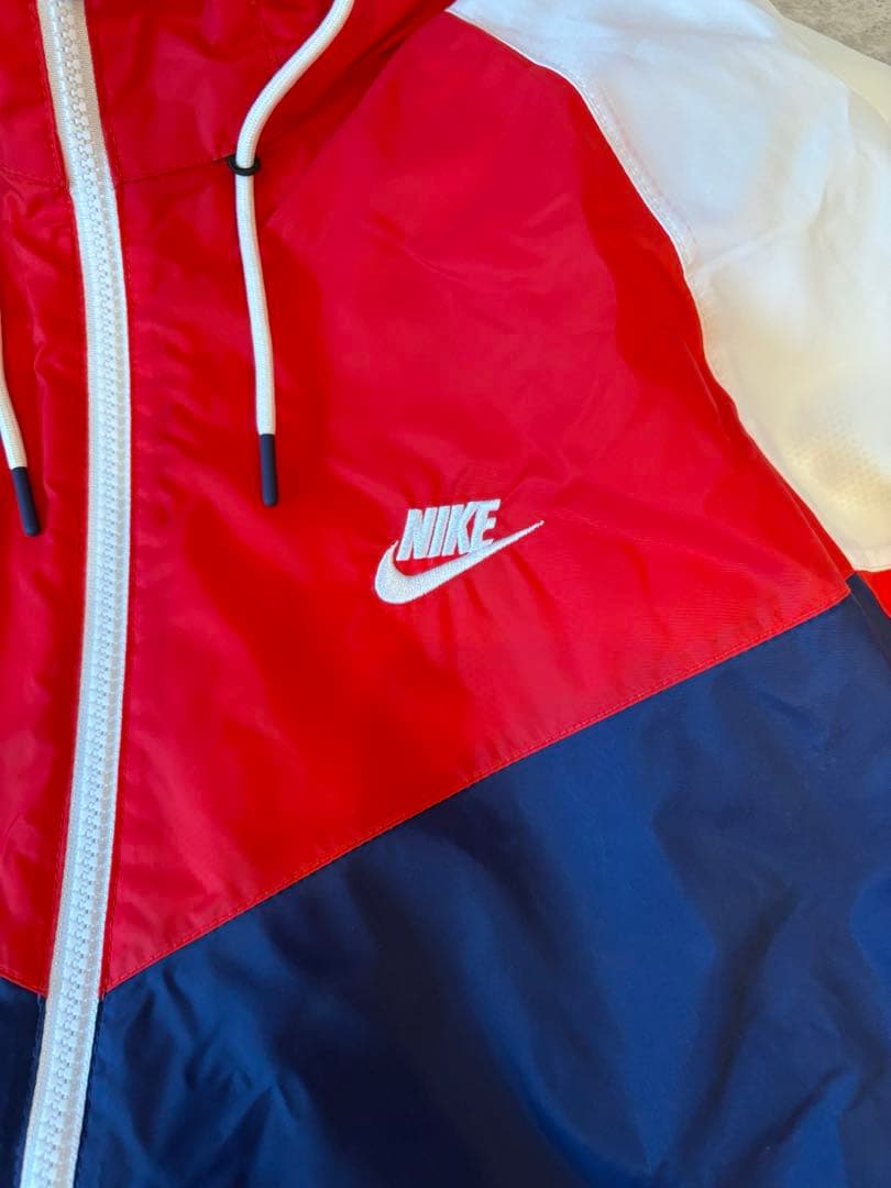 【美品・希少サイズ】ナイキ ナイロンジャケット 2XL ベイビーわるきゅーれ