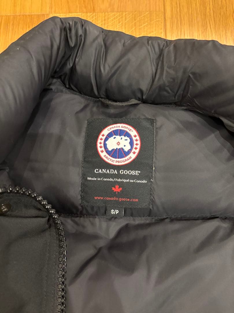   ブラック ダウンベスト