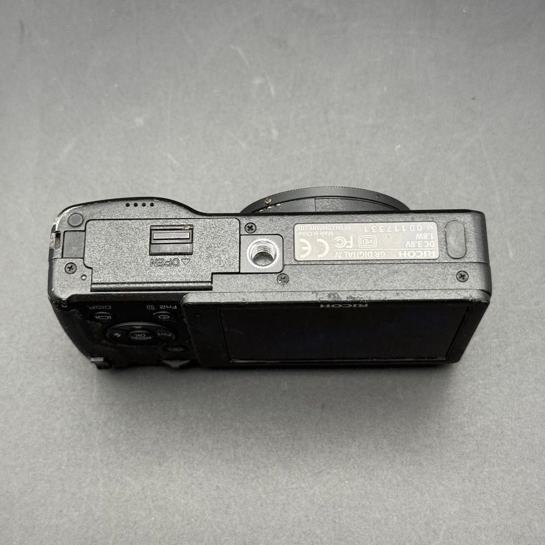 【ジャンク品】RICOH GR DIGITAL Ⅳ コンパクトデジタルカメラ