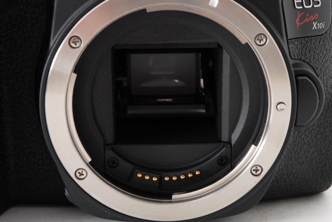 保証付 キヤノン　Canon EOS Kiss X10i デジタル一眼レフ