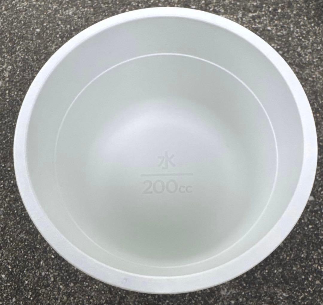 バルミューダ（BALMUDA）炊飯器　ホワイト 黒内釜付き