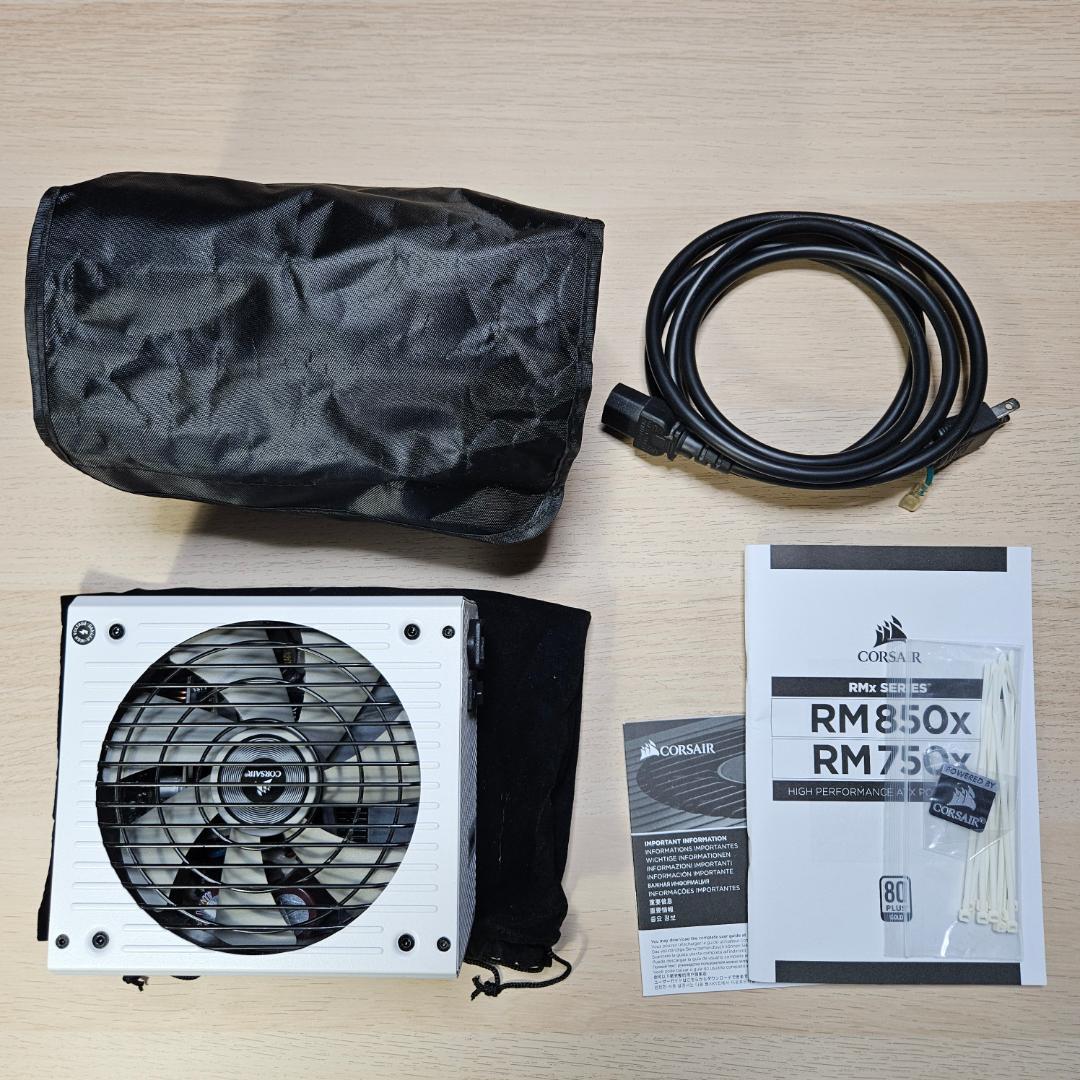 CORSAIR RM850X White 850W 電源ユニット